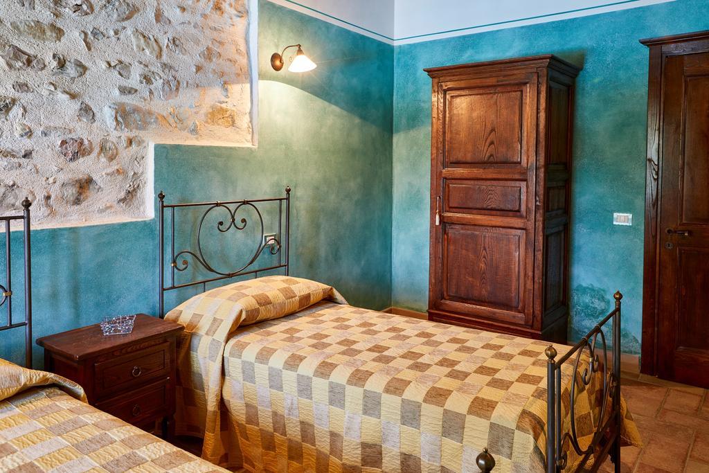 Agriturismo Il Molino Antico - 5 Girasoli Spoleto Buitenkant foto